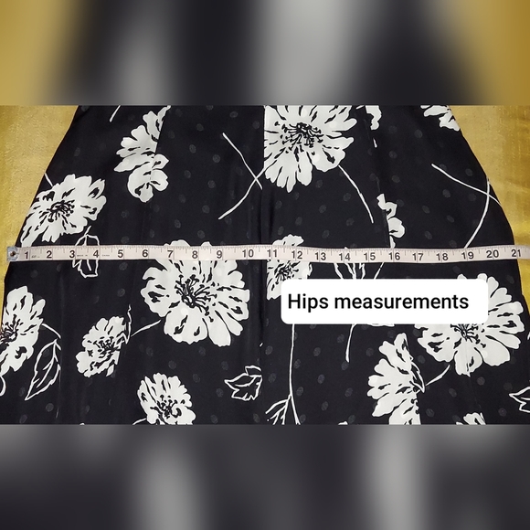 Jones New York 100% silk mix print skirt size 4 - Picture 8 of 9
